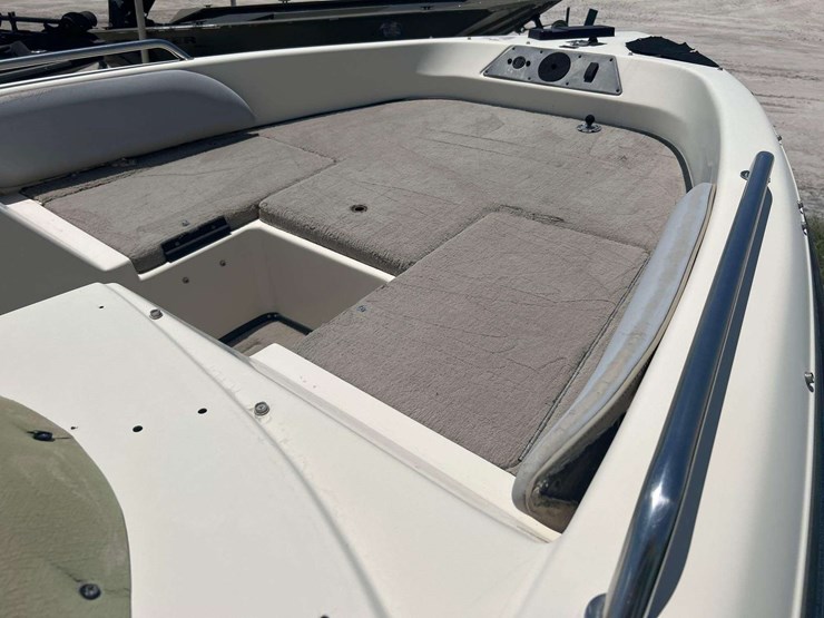 2009-skeeter-sl190-19ft-boat-with-21ft-boat-trailer-image-17