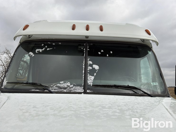 2018-freightliner-cascadia-125-image-13