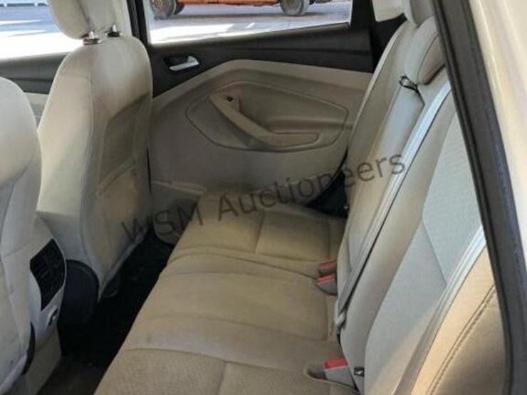 ford-escape-se-image-22