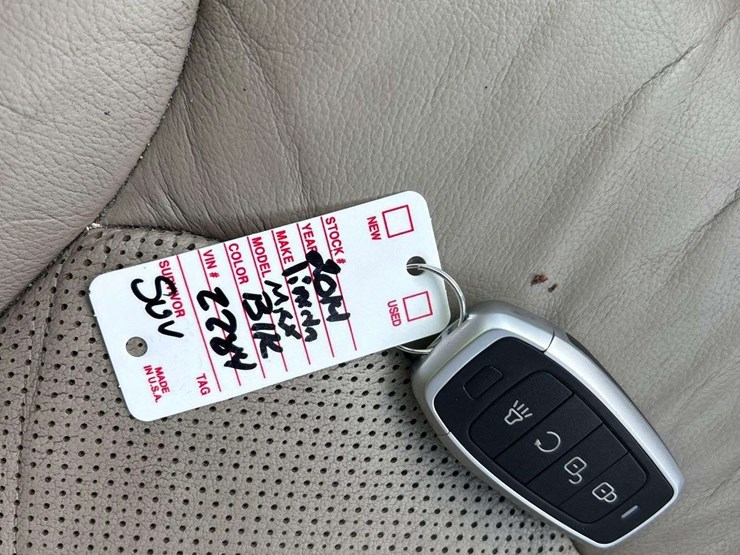 2014-lincoln-mkx-image-26