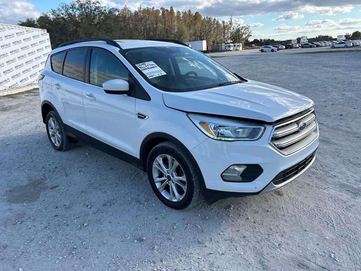 2018-ford-escape-image-1