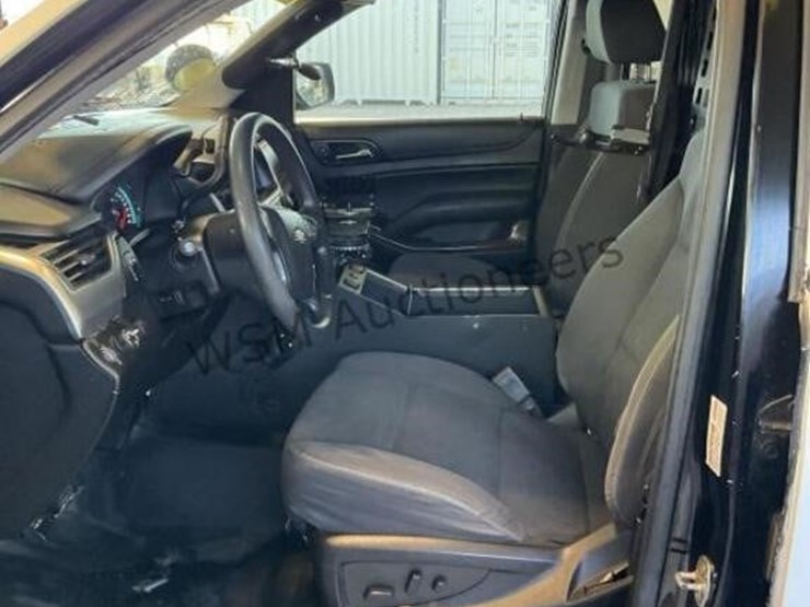 chevrolet-tahoe-image-19