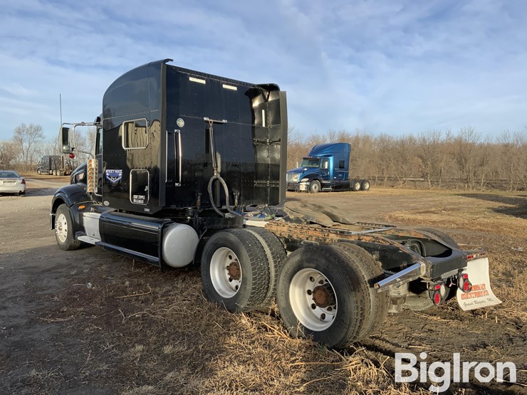 2011-peterbilt-386-image-7