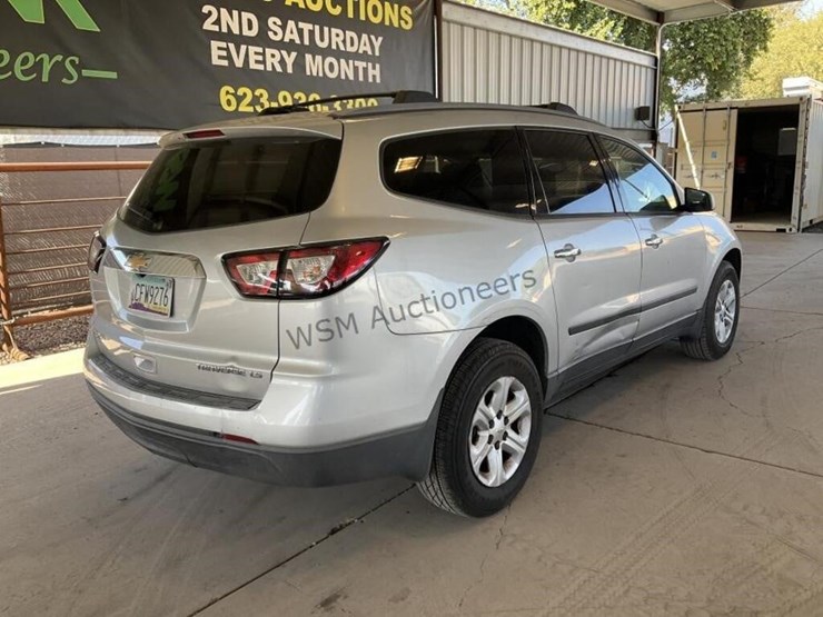 chevrolet-traverse-ls-image-7