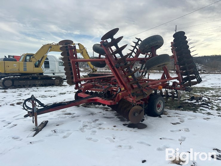 case-ih-3950-image-1