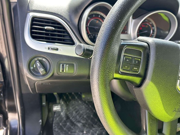 2015-dodge-journey-image-14