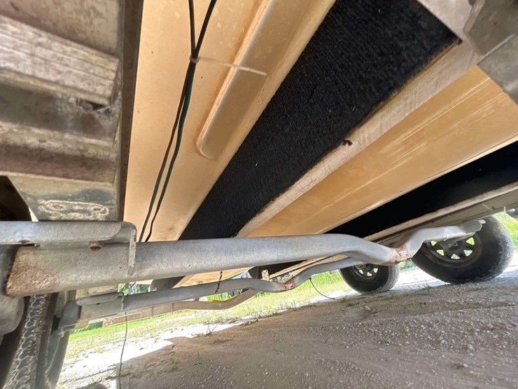 1990-21ft-center-console-fishing-boat-with-t/a-boat-trailer-image-36