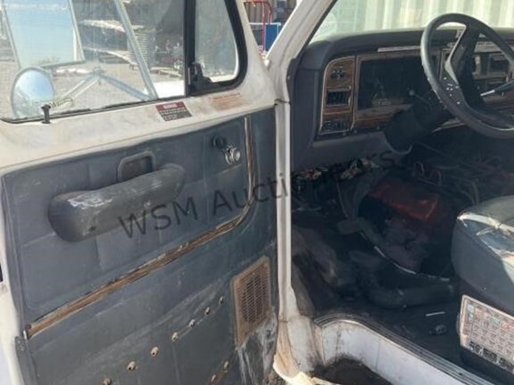 1989-ford-e350-image-21