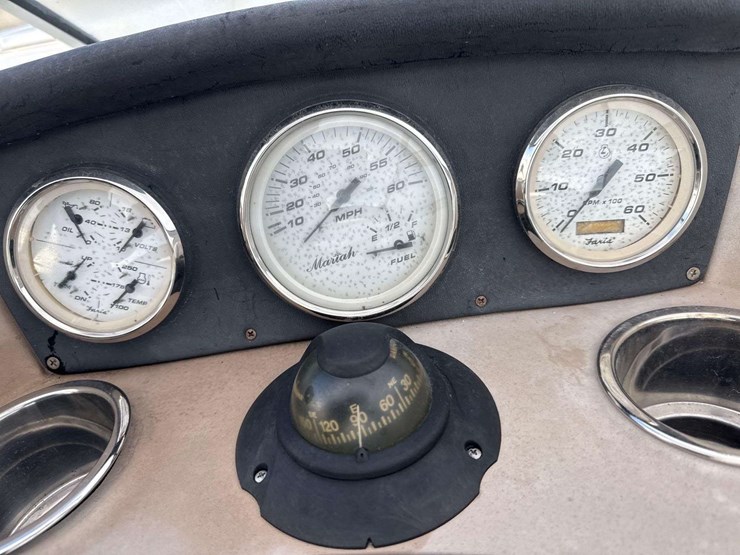 2009-mariah-sc23-23ft.-cabin-cruiser-with-t/a-boat-trailer-image-18