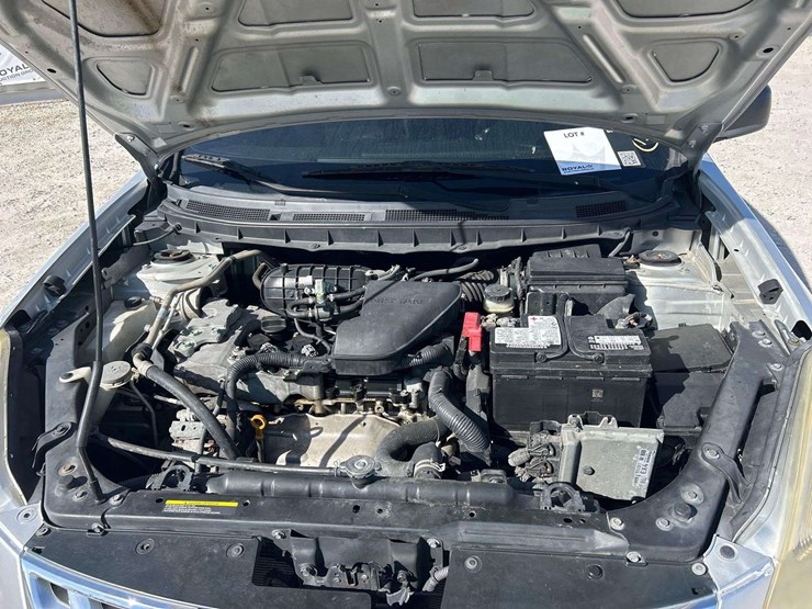 2013-nissan-rouge-suv-image-9