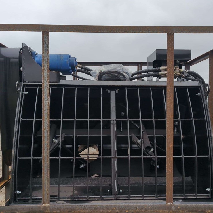 (1) AGT SSCM61S - Skid Steer Concrete Mixer