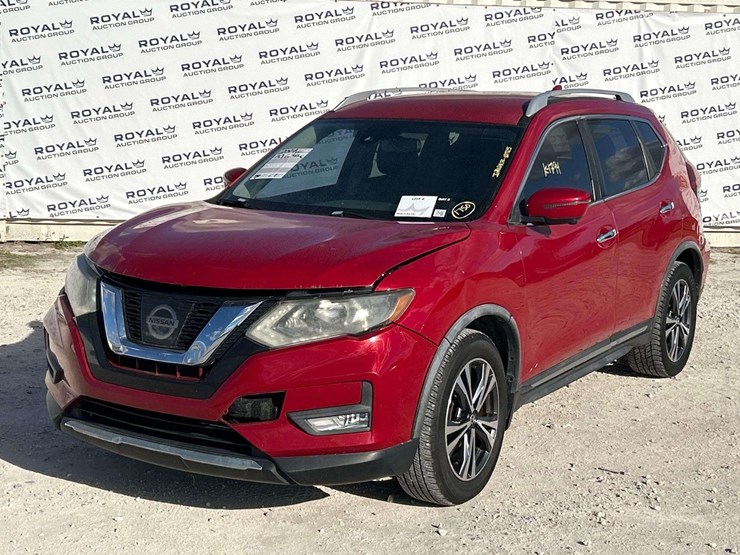 2017-nissan-rogue-image-1