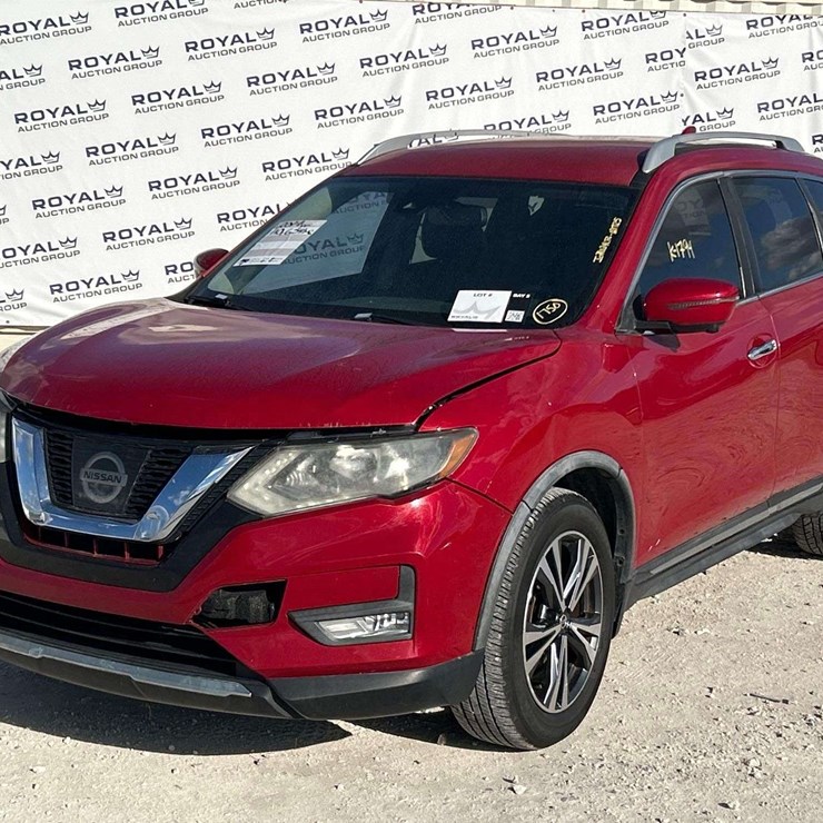 2017 NISSAN ROGUE