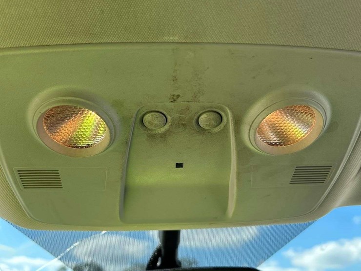 2016-chevrolet-traverse-image-20