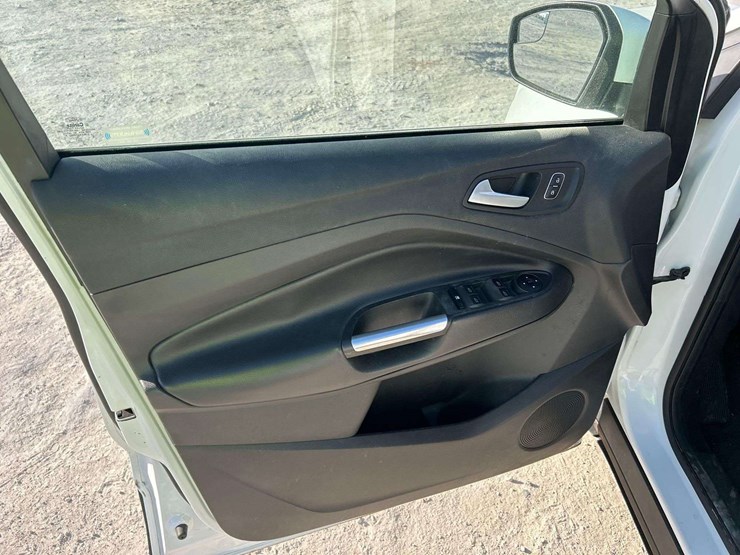 2018-ford-escape-image-9