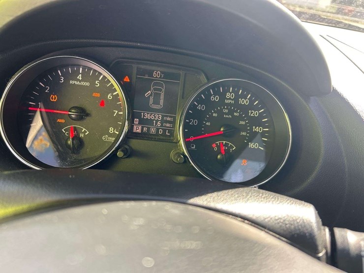 2013-nissan-rouge-suv-image-14