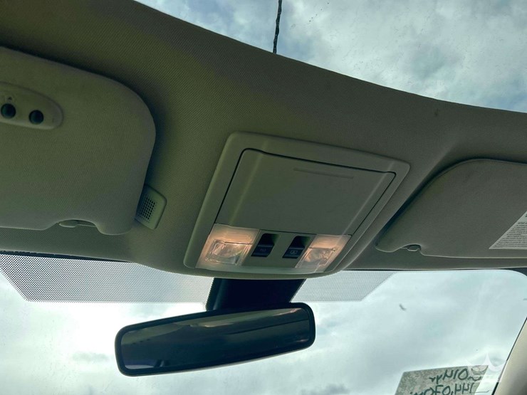 2014-lincoln-mkx-image-18