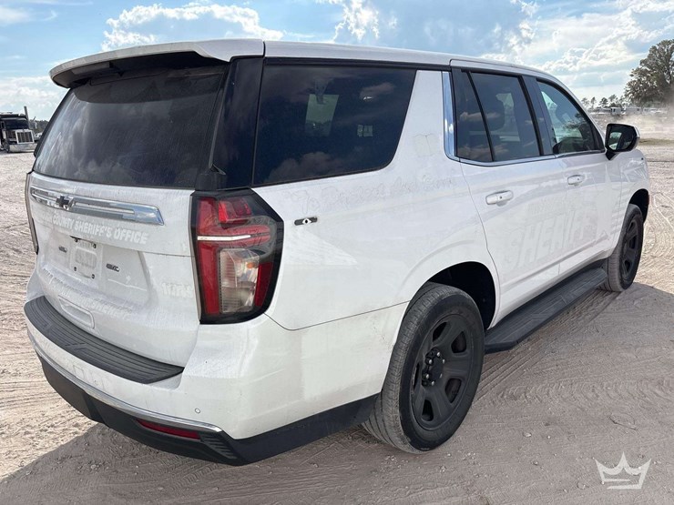 2023-chevrolet-tahoe-image-3