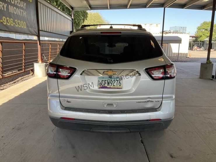 chevrolet-traverse-ls-image-6