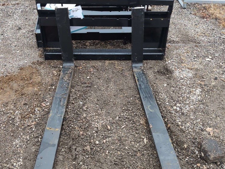 (1)-cfi-industry-sall100-adjustable-pallet-fork-image-1