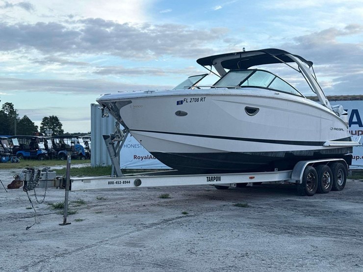 2018-regal-29obx-29ft-yacht-with-34ft-trailer-image-1