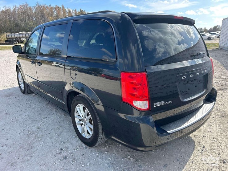 2016-dodge-grand-caravan-image-4