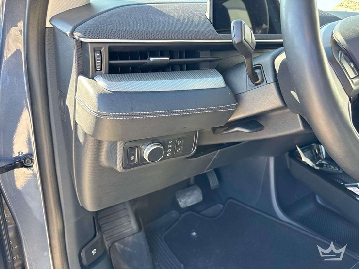 2021-ford-mustang-mach-e-image-14