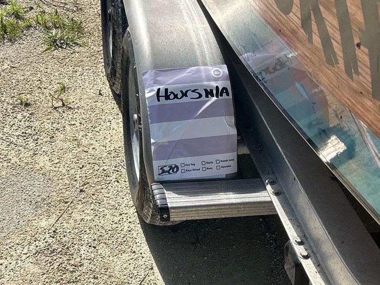 1990-21ft-center-console-fishing-boat-with-t/a-boat-trailer-image-38