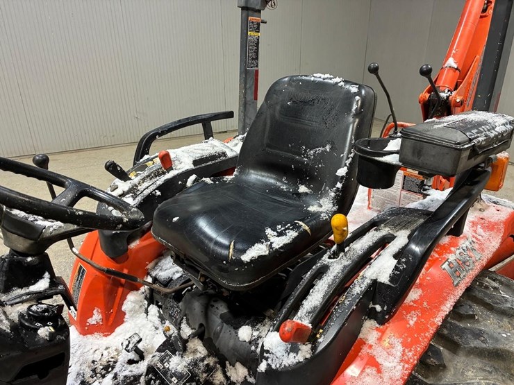 kubota-b3300su-image-21