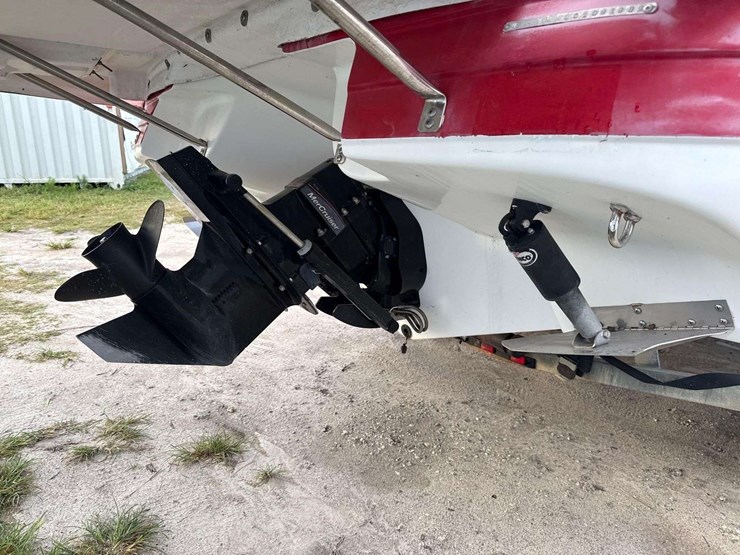 2009-mariah-sc23-23ft.-cabin-cruiser-with-t/a-boat-trailer-image-29