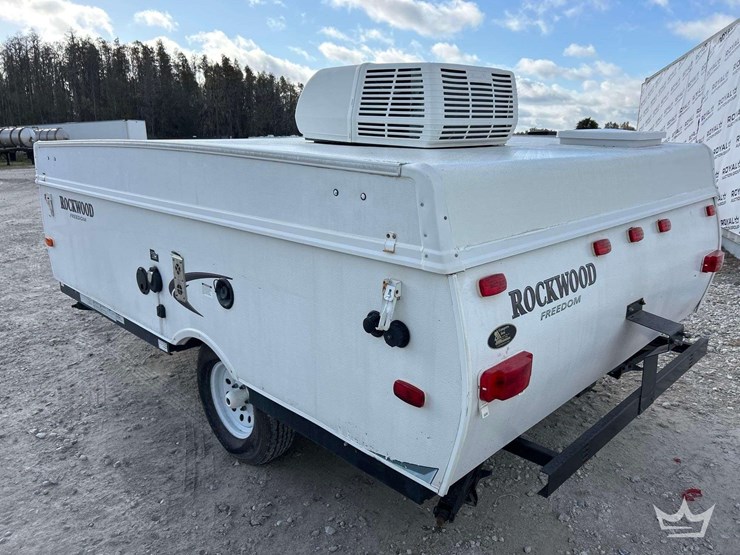 2015-forest-river-rockwood-freedom-s/a-pop-up-trailer-image-4