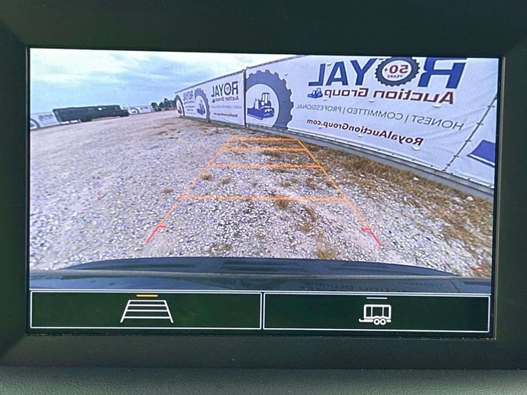 2023-chevrolet-tahoe-image-19