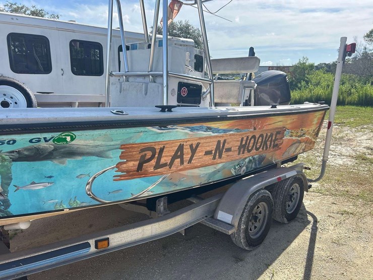 1990-21ft-center-console-fishing-boat-with-t/a-boat-trailer-image-31