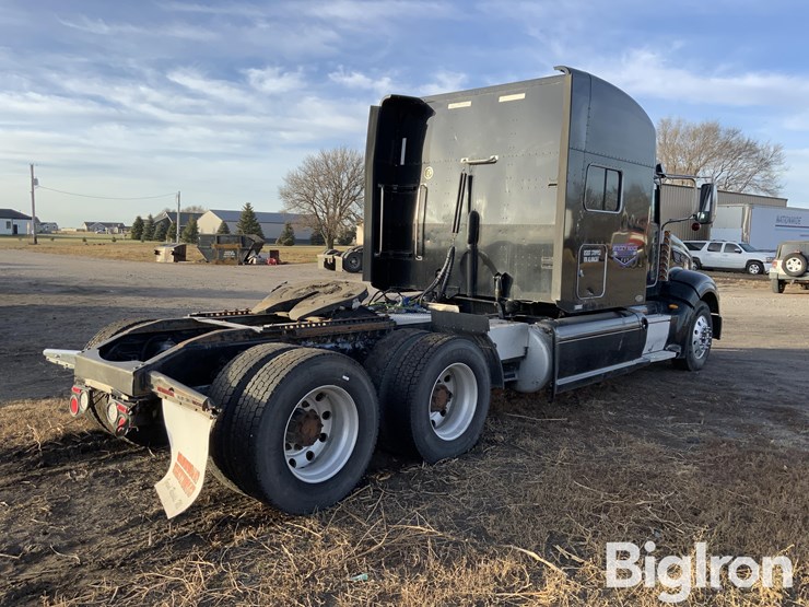 2011-peterbilt-386-image-5