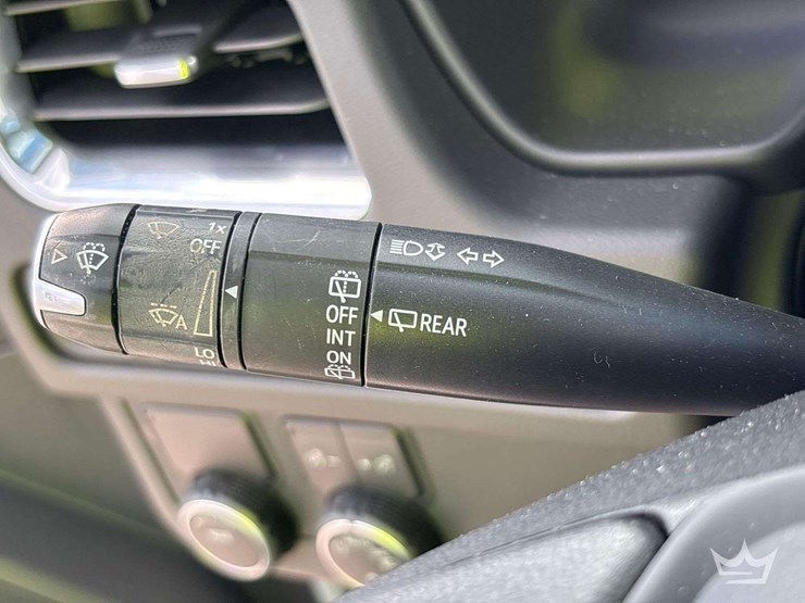 2023-chevrolet-tahoe-image-15