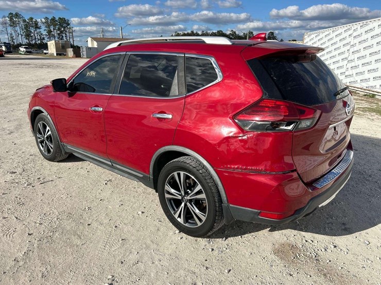 2017-nissan-rogue-image-4