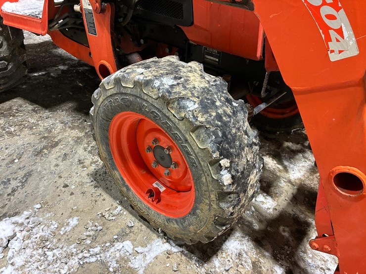 kubota-b3300su-image-10