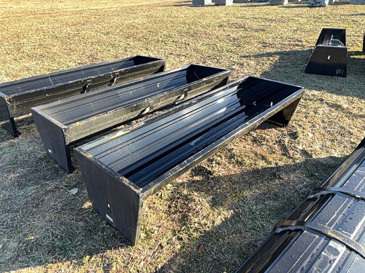 new-90in.-cattle-feeder-new-support-equipment-image-1