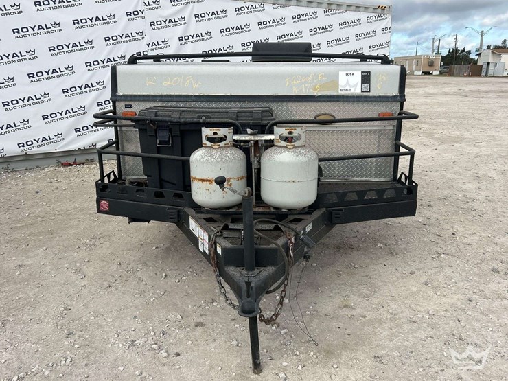 2018-forest-river-flagstaff-pop-up-trailer-image-6