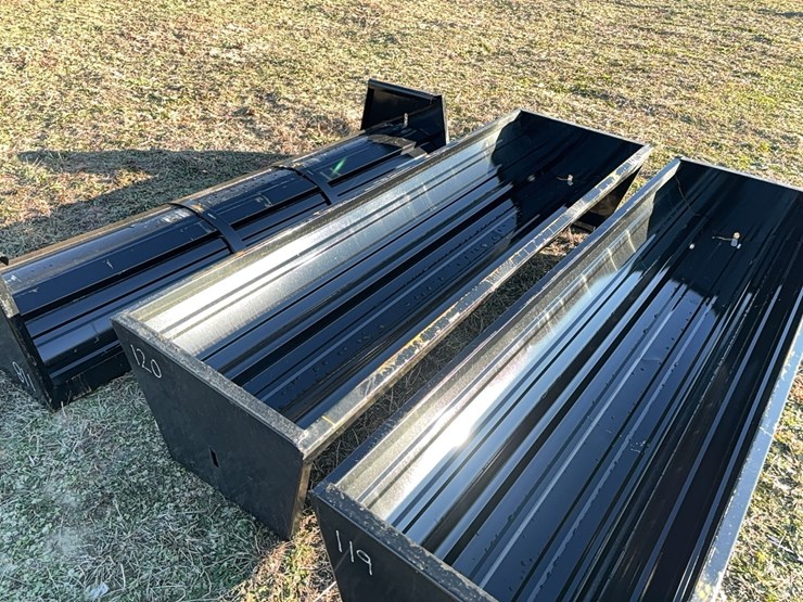 new-90in.-cattle-feeder-new-support-equipment-image-1