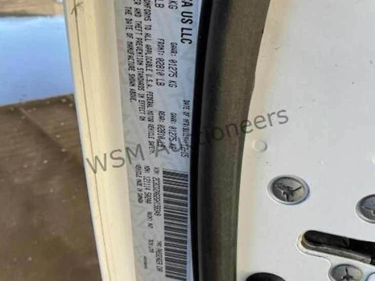 2016-dodge-challenger-sdn-image-14