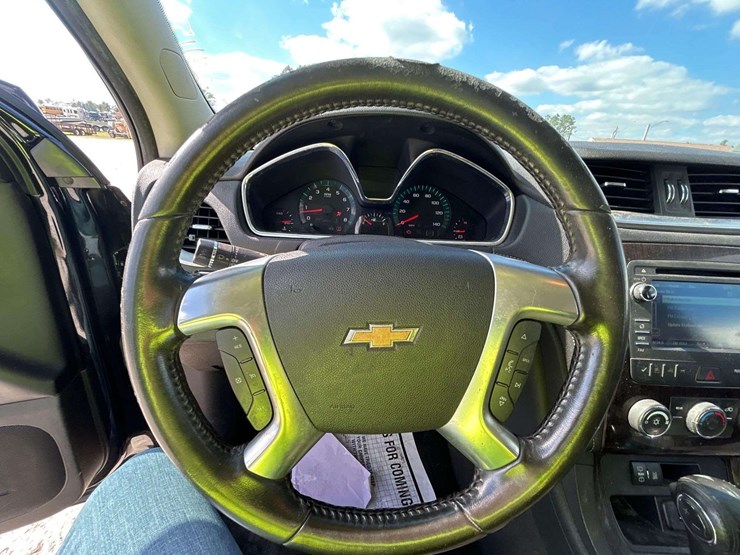 2016-chevrolet-traverse-image-13