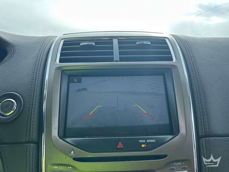 2014-lincoln-mkx-image-16