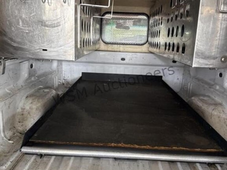 2012-chevrolet-silverado-1500-image-13