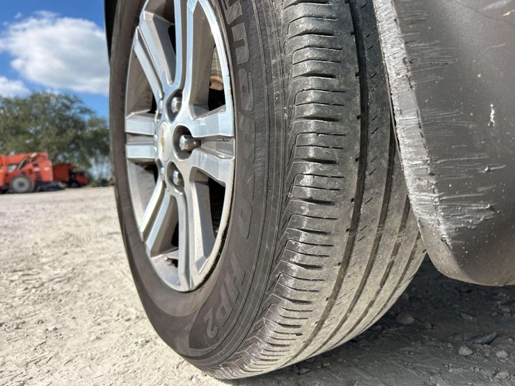 2016-chevrolet-traverse-image-24