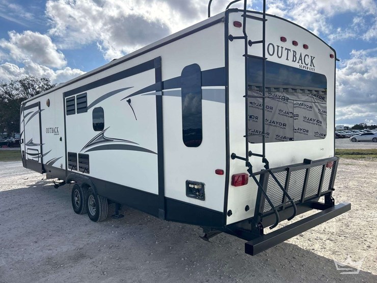 2018-keystone-outback-super-lite-330rl-t/a-travel-trailer-image-4