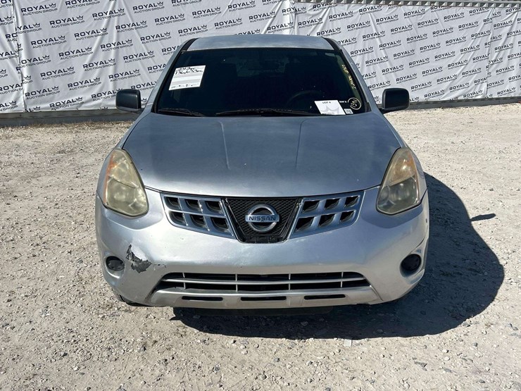 2013-nissan-rouge-suv-image-21