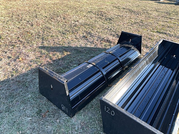 new-90in.-cattle-feeder-new-support-equipment-image-1