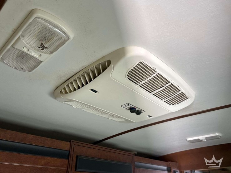 2018-keystone-outback-super-lite-330rl-t/a-travel-trailer-image-10