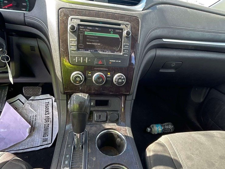 2016-chevrolet-traverse-image-17